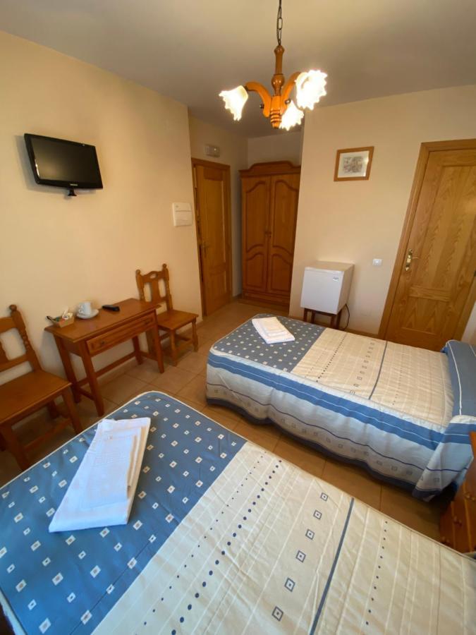 Hostal Jose Mari Ciudad-Rodrigo Exteriör bild